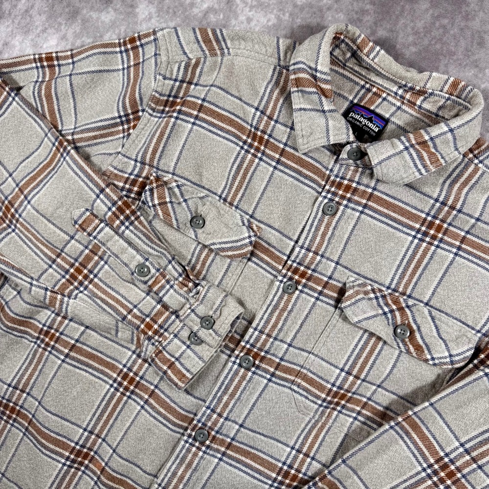 Patagonia Mens Organic Cotton Flannel Shirt Grey Brown Plaid Large L Long Sleeve